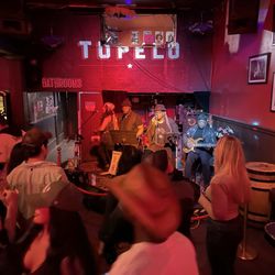 Tupelo - Live band