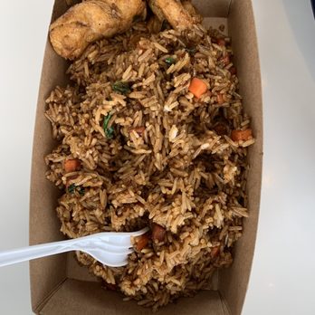 Thai Express - Vegetarian Fried Rice with Tofu and Basil - Thai Near Me - Mississauga, Ontario