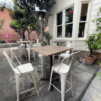 Ojai Burger - More outdoor seating, very clean - Burgers Near Me - Orange, California Ojai Burger - More outdoor seating, very clean - Burgers Near Me - Orange, California