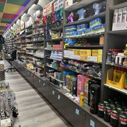 Y & M Smoke Shop