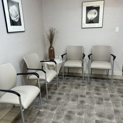 Mid-Manhattan Oral Surgery, PC - Lobby