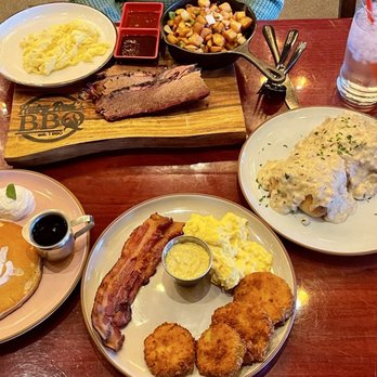 Ruby Red's BBQ - Deep South (Biscuits & Gravy and Fried Green tomatoes) and Brisket & Eggs - Barbeque Near Me - La Habra, California