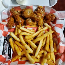 Garlic parm wings and fries