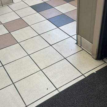 Whataburger - DEAD FLIES EVERYWHERE! - Burgers Near Me - Roswell, New Mexico