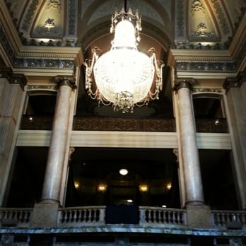 Chicago Theatre - Performing Arts Near Me - Chicago, Illinois Chicago Theatre - Performing Arts Near Me - Chicago, Illinois