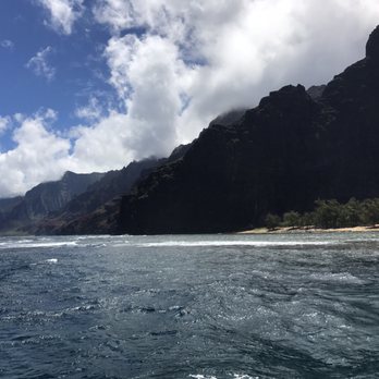 Holoholo Charters - Boating Near Me - Eleele, Hawaii