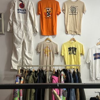 Blacksburg Vintage Collective - Used, Vintage & Consignment Near Me - Blacksburg, Virginia Blacksburg Vintage Collective - Used, Vintage & Consignment Near Me - Blacksburg, Virginia