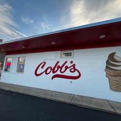 Cobbs Drive-In - Side of the building
