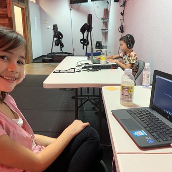 Heroes Virtual Reality Adventures - Happy (VR) Campers! - Arcades Near Me - Roseville, California