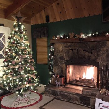 Duran Cabin - So cozy, the owners went over and beyond our expectations. - Vacation Rentals Near Me