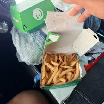 Wahlburgers - Limp undercooked fries - American Near Me - Cabazon, California Wahlburgers - Limp undercooked fries - American Near Me - Cabazon, California