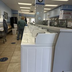 Excellent laundromat!