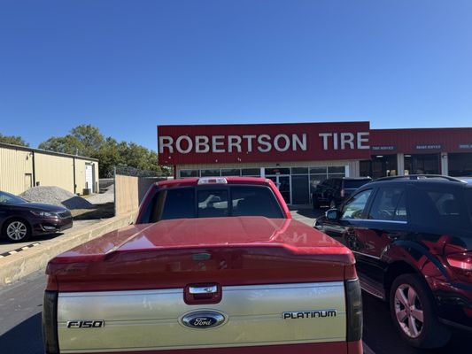 Robertson Tire