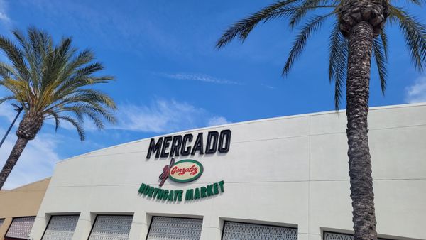 Sushi El Sinaloense by null