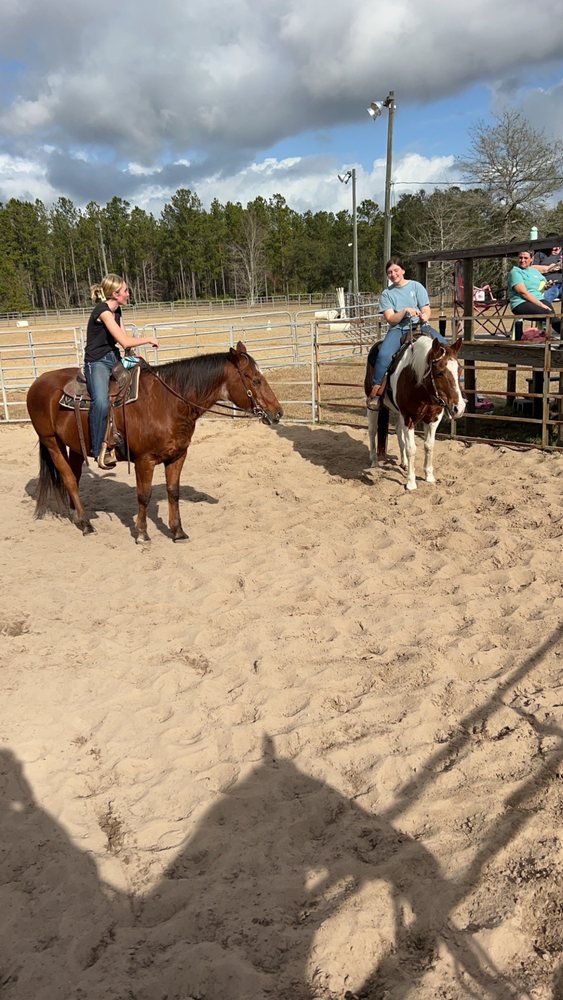 Horsecreek Stables - equestrian in Ludowici, GA