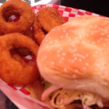 Broadway Cafe - Burgers Near Me - Big Bear City, California