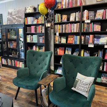 Main Street Reads - Great spot to read a book - Bookstores Near Me - Summerville, South Carolina