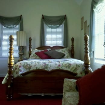 MA Margarets House - Ma Margaret's Junior Suite - Bed & Breakfast Near Me - Reedville, Virginia MA Margarets House - Ma Margaret's Junior Suite - Bed & Breakfast Near Me - Reedville, Virginia