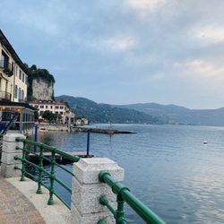 Hotel Ristorante Michelangelo - Walking into Arona downtown from Hotel Michelangelo