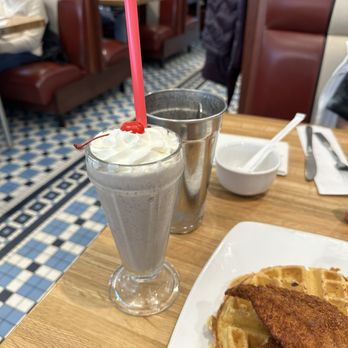 Silver Diner - Oreo Cookie Milkshake - Diners Near Me - Fairfax, Virginia