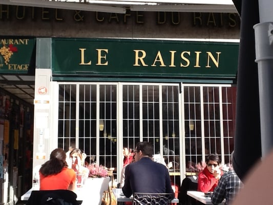 Hôtel-Restaurant Le Raisin by null