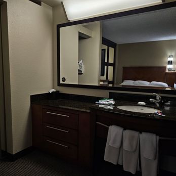 Hyatt Place Phoenix/Gilbert - Bathroom - Hotels Near Me - Gilbert, Arizona