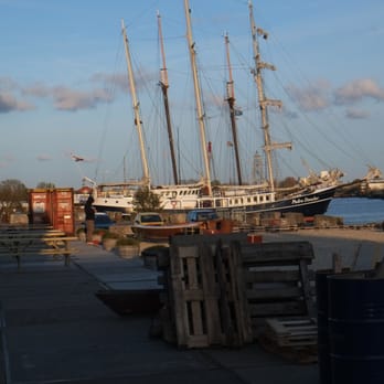 Pllek - Beach Bars Near Me - Amsterdam, New Hampshire