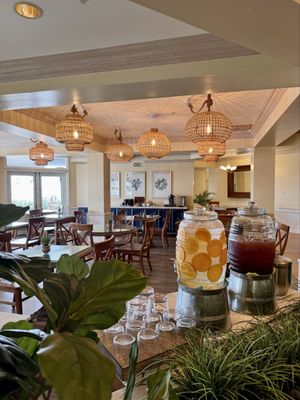 Blue Lantern Inn by null