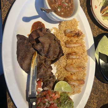 Lauras Restaurant - Carne Asada y Camarones was delicious - Mexican Near Me - Arleta, California Lauras Restaurant - Carne Asada y Camarones was delicious - Mexican Near Me - Arleta, California