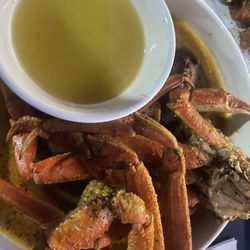 Yummies Food Lounge - Crab legs