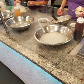 Froz - N7 - Making it - Ice Cream & Frozen Yogurt Near Me - Saint Cloud, Florida