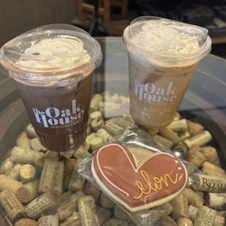 The Oak House - Iced mochas and cookie