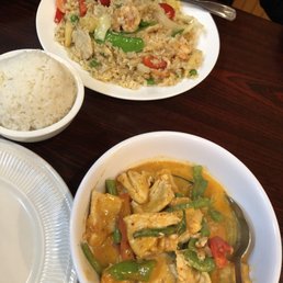 Krua Thai fried rice (top), Chicken Panang curry (bottom)