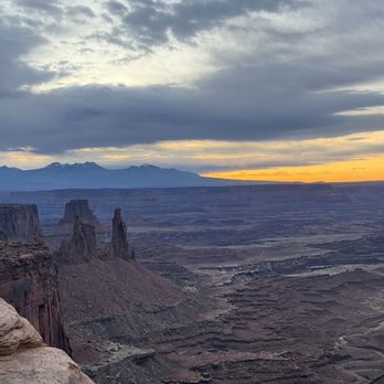 Canyonlands National Park - Canyon at Mesa arch - Parks Near Me - Moab, Utah