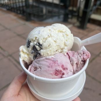 Arethusa Farm - Ice Cream & Frozen Yogurt Near Me - New Haven, Connecticut Arethusa Farm - Ice Cream & Frozen Yogurt Near Me - New Haven, Connecticut