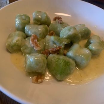 Vino e Cucina - Gorgonzola (good) - Italian Near Me - Long Beach, California Vino e Cucina - Gorgonzola (good) - Italian Near Me - Long Beach, California