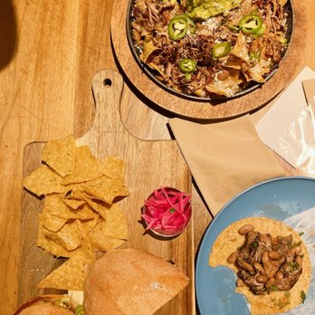 Fonda Moderna Del Sur - Carnitas nachos - Tacos Near Me - Orange, California Fonda Moderna Del Sur - Carnitas nachos - Tacos Near Me - Orange, California