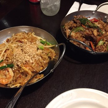 Top Thai - Shrimp Pad Thai & Beef Pad Kee Mao - Thai Near Me - Castro Valley, California Top Thai - Shrimp Pad Thai & Beef Pad Kee Mao - Thai Near Me - Castro Valley, California