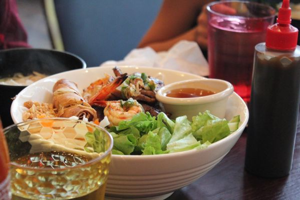 Pho Viet Anh by null