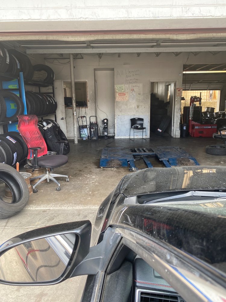 BIG ZACKS TIRE SHACK Updated September 2024 16 Photos 1112 W