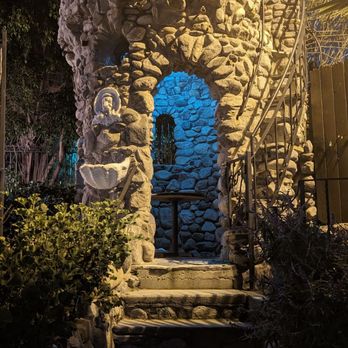 Villa Terraza - the entrance to the villa at night - Italian Near Me - Shadow Hills, California Villa Terraza - the entrance to the villa at night - Italian Near Me - Shadow Hills, California