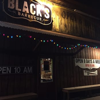 Black's Barbecue Lockhart - Barbeque Near Me - Lockhart, Texas