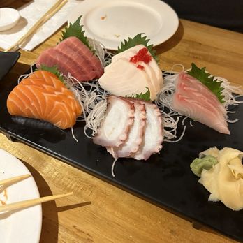 Kogi Bar and Grill - Sashimi Sampler - Korean Near Me - Plymouth, Massachusetts Kogi Bar and Grill - Sashimi Sampler - Korean Near Me - Plymouth, Massachusetts