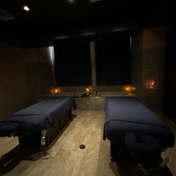 Blue Harmony Spa - Couples massage room - Day Spas Near Me - Orlando, Florida