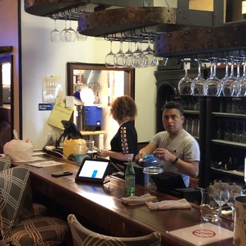 Cozy Grape - No one wearing masks - Wine Bars Near Me - Montgomery, Texas