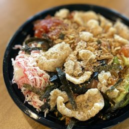 Regular Poke Bowl (pork rinds, fried onion, and fried garlic toppings) Regular Poke Bowl (pork rinds, fried onion, and fried garlic toppings)