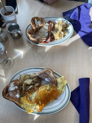 Sly Fox Den Too Charlestown by null