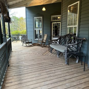 Hotel Lilien - Beautiful decks - Bars Near Me - Hunter, New York Hotel Lilien - Beautiful decks - Bars Near Me - Hunter, New York