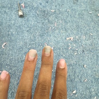 Best Nails & Spa - Paying another salon to remove my nails that best nails & Spa did - Nail Salons Near Me - Phoenix, Arizona