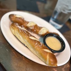 Rapscallion Table & Tap - Bar pretzels